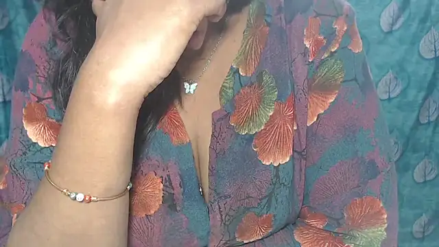 Sophia your online show from December 23, 2025, 4:56 am