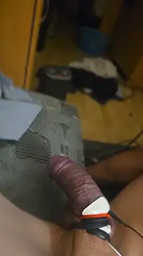 Snapshot of LongUKMakeYouSquirt chatting on March 14, 2026, 12:05 am LongUKMakeYouSquirt online show from March 14, 2026, 12:05 am