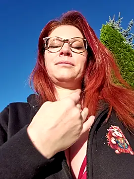 die-EinHORNY-WG online show from September 15, 2025, 5:52 am