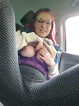 die-EinHORNY-WG online show from September 29, 2025, 11:38 am