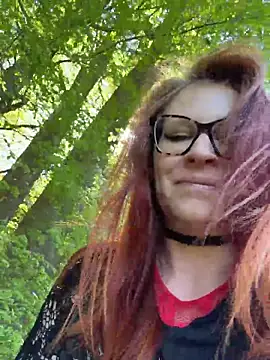 Snapshot of die-EinHORNY-WG chatting on April 25, 2026, 9:12 am die-EinHORNY-WG online show from April 25, 2026, 9:12 am