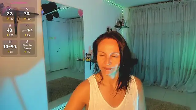 lollita 23  online show from February 12, 2025, 12:44 pm