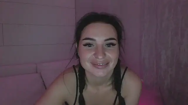 Snapshot of KristinSquirt chatting on October 11, 2025, 3:51 am KristinSquirt online show from October 11, 2025, 3:51 am