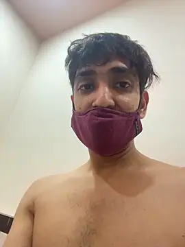 hornyguy271192 online show from February 8, 2026, 10:02 am