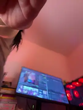 JulianaCastillo online show from January 18, 2026, 9:35 am