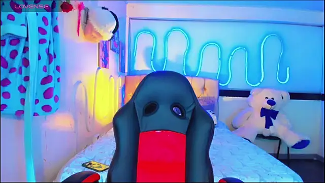 Jessica smith 1 online show from February 7, 2026, 11:18 am