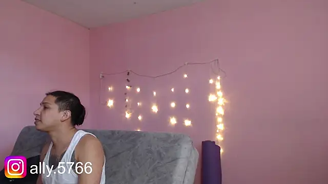 CoreAlejito online show from November 22, 2025, 7:57 pm