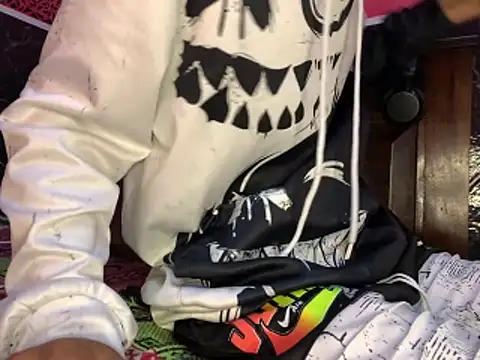 tanned boy online show from March 22, 2026, 10:39 am