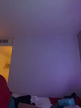 Snapshot of renegade_vyxxen chatting on December 27, 2024, 1:32 am renegade vyxxen online show from December 27, 2024, 1:32 am