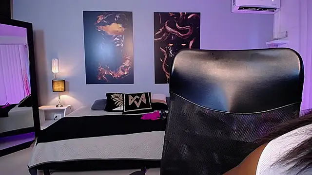 Snapshot of JasmineCampbell_ chatting on September 9, 2025, 8:18 pm JasmineCampbell online show from September 9, 2025, 8:18 pm