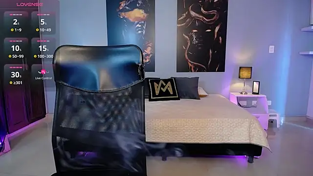 Snapshot of JasmineCampbell_ chatting on October 15, 2025, 8:28 pm JasmineCampbell online show from October 15, 2025, 8:28 pm