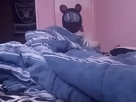 Snapshot of Blkstylion chatting on February 19, 2026, 9:17 am Blkstylion online show from February 19, 2026, 9:17 am