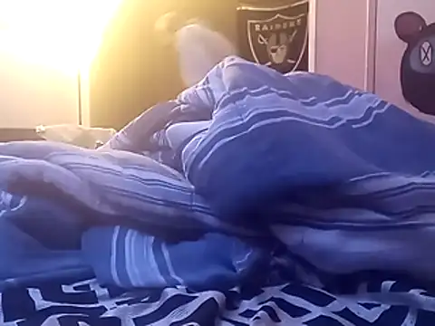 Snapshot of Blkstylion chatting on February 18, 2026, 9:11 pm Blkstylion online show from February 18, 2026, 9:11 pm