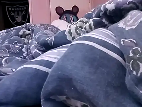 Snapshot of Blkstylion chatting on February 2, 2026, 3:22 pm Blkstylion online show from February 2, 2026, 3:22 pm