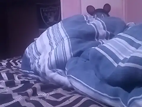 Snapshot of Blkstylion chatting on February 4, 2026, 6:58 pm Blkstylion online show from February 4, 2026, 6:58 pm