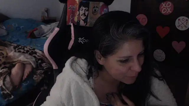 Snapshot of LucifernandaSw chatting on February 21, 2026, 12:40 pm LucifernandaSw online show from February 21, 2026, 12:40 pm