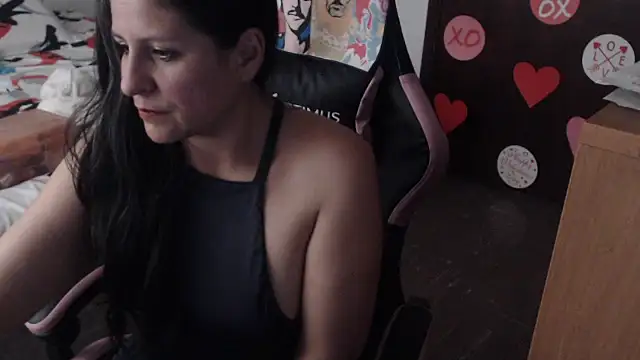 Snapshot of LucifernandaSw chatting on February 28, 2026, 4:28 pm LucifernandaSw online show from February 28, 2026, 4:28 pm