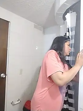 Snapshot of LucifernandaSw chatting on February 19, 2025, 11:17 am LucifernandaSw online show from February 19, 2025, 11:17 am