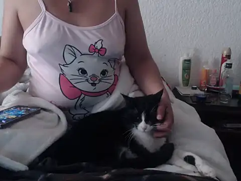 Snapshot of LucifernandaSw chatting on February 1, 2026, 6:06 pm LucifernandaSw online show from February 1, 2026, 6:06 pm