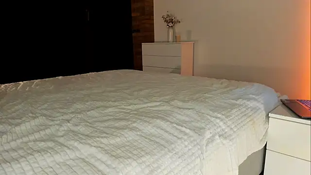 Rachel Rey online show from November 3, 2025, 6:33 pm