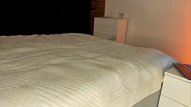 Rachel Rey online show from April 17, 2026, 6:33 pm