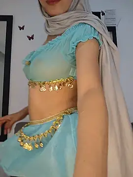 Snapshot of hanaa_18 chatting on May 19, 2026, 6:59 pm hanaa 18 online show from May 19, 2026, 6:59 pm