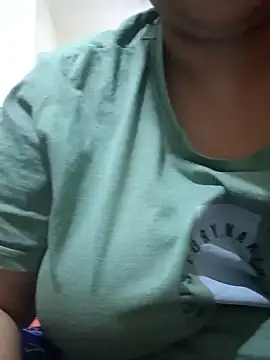 Snapshot of _Redwine_ chatting on February 10, 2025, 4:58 pm Redwine online show from February 10, 2025, 4:58 pm