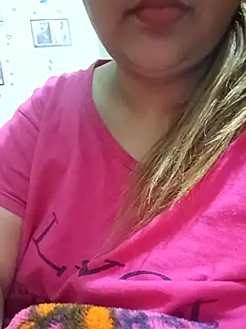 Snapshot of _Redwine_ chatting on March 8, 2025, 6:26 pm Redwine online show from March 8, 2025, 6:26 pm