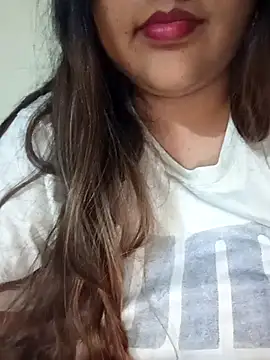 Snapshot of _Redwine_ chatting on February 21, 2025, 10:48 pm Redwine online show from February 21, 2025, 10:48 pm