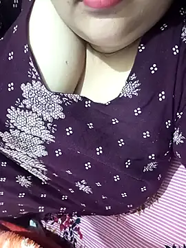 Snapshot of _Redwine_ chatting on March 9, 2025, 2:43 pm Redwine online show from March 9, 2025, 2:43 pm