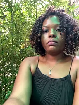 Snapshot of Dellah26 chatting on March 5, 2026, 7:49 am Dellah26 online show from March 5, 2026, 7:49 am