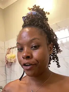 Snapshot of Dellah26 chatting on March 6, 2026, 5:46 am Dellah26 online show from March 6, 2026, 5:46 am