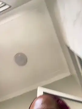 Snapshot of Dellah26 chatting on April 1, 2026, 7:42 am Dellah26 online show from April 1, 2026, 7:42 am