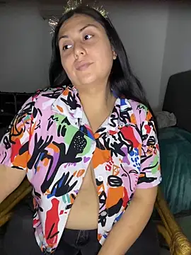 Snapshot of valentinesexx chatting on February 2, 2025, 1:45 am valentinesexx online show from February 2, 2025, 1:45 am