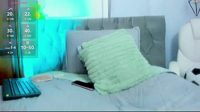 nikkita ubba online show from October 21, 2025, 1:49 am