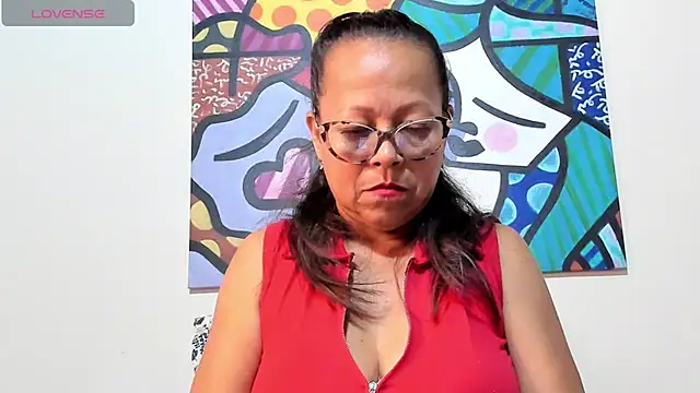 Snapshot of naughtty_mommy chatting on January 2, 2025, 9:50 pm naughtty mommy online show from January 2, 2025, 9:50 pm