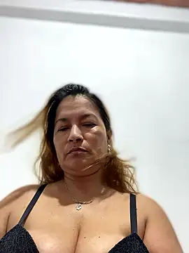 Snapshot of Jlo_69 chatting on January 14, 2026, 3:21 am Jlo 69 online show from January 14, 2026, 3:21 am