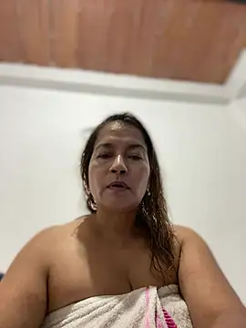Snapshot of Jlo_69 chatting on May 1, 2026, 4:17 am Jlo 69 online show from May 1, 2026, 4:17 am