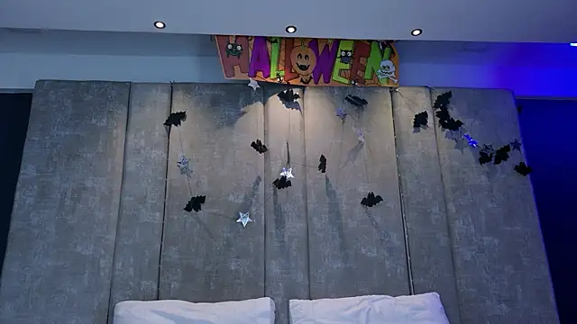 Amareto  online show from October 25, 2025, 10:47 am