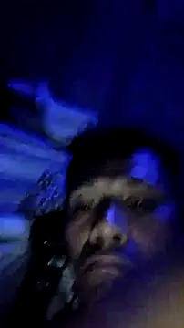 Snapshot of Moreno1813 chatting on October 11, 2025, 4:57 am Moreno1813 online show from October 11, 2025, 4:57 am