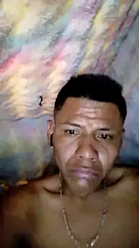 Snapshot of Moreno1813 chatting on October 23, 2025, 8:13 am Moreno1813 online show from October 23, 2025, 8:13 am