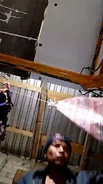 Snapshot of Moreno1813 chatting on October 12, 2025, 10:16 am Moreno1813 online show from October 12, 2025, 10:16 am