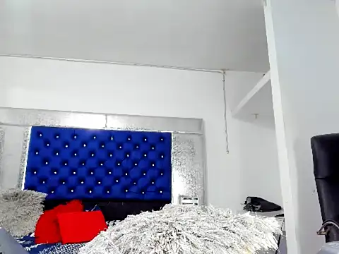 Snapshot of MistressOriana chatting on December 28, 2024, 3:37 pm MistressOriana online show from December 28, 2024, 3:37 pm