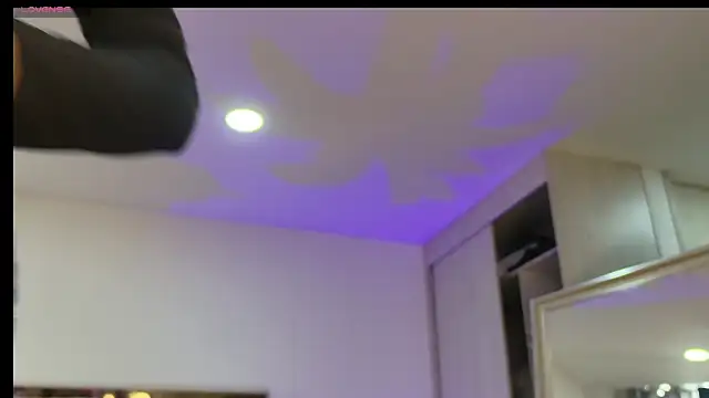 Snapshot of Ammy_Castro chatting on November 11, 2025, 9:42 pm Ammy Castro online show from November 11, 2025, 9:42 pm