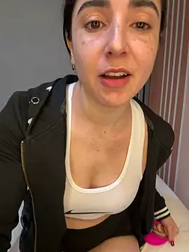 Victoria-And1 online show from March 4, 2025, 1:12 am