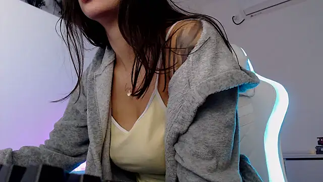 Simply the best online show from October 18, 2025, 5:59 pm