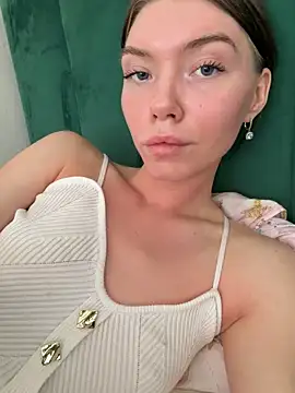 Lisaaa Alisa online show from March 19, 2026, 8:58 am