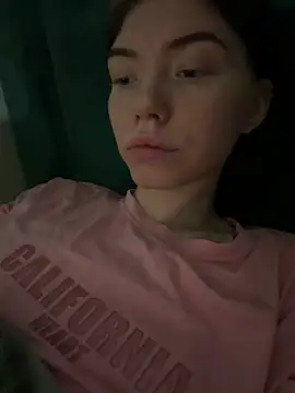 Lisaaa Alisa online show from February 26, 2026, 7:25 pm