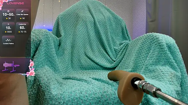 oliviiaa online show from January 13, 2026, 1:20 am