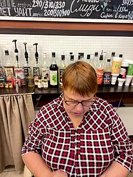 Snapshot of Klio5678 chatting on December 3, 2025, 3:55 pm Klio5678 online show from December 3, 2025, 3:55 pm